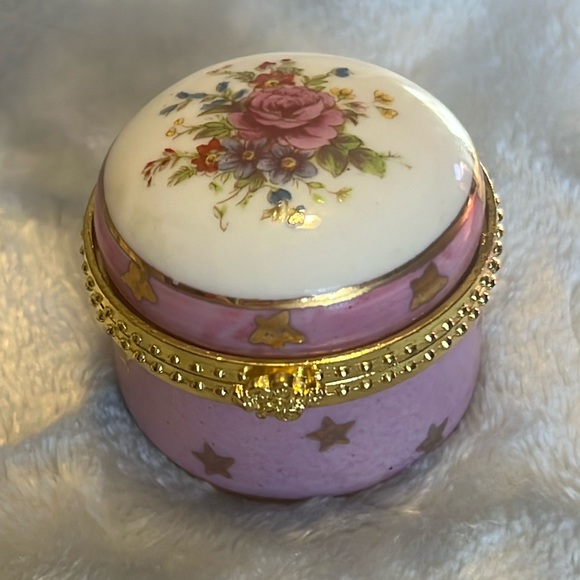 Floral Round Trinket Box Pink & White Gold Stars - Picture 2 of 6